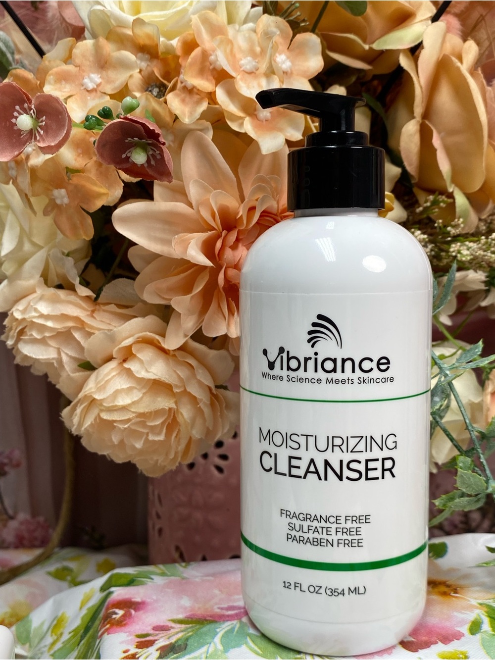 Moisturizing Cleanser — White (Fragrance-Free)
